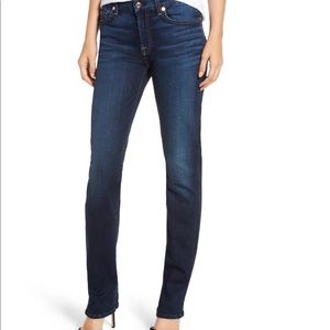 7 For All Mankind Kimmie straight leg jeans!